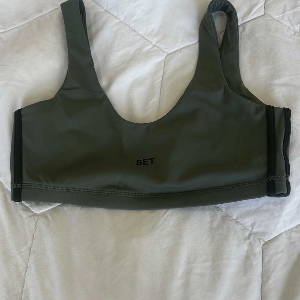 SET Dark Green Sportsbody Set (will sell individuals too) never worn size M
